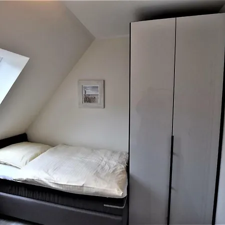 Ostseeblick-laue-wohnung-8-h *